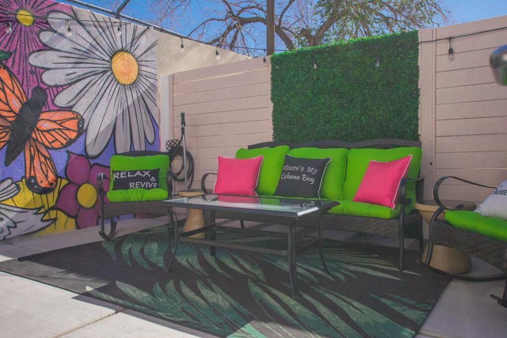 Bohemian Chic An Eclectic Escape-Hot Tub-Pet Friendly-No Pet Fees! Villa Albuquerque Eksteriør bilde