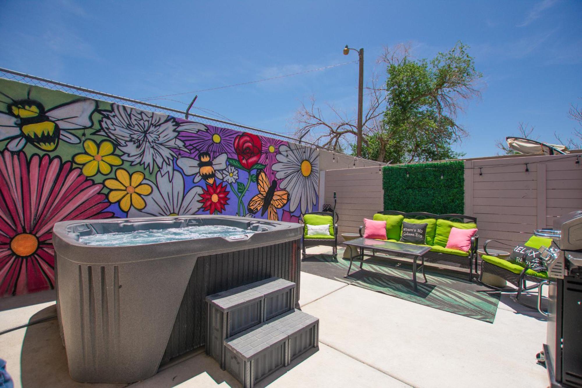 Bohemian Chic An Eclectic Escape-Hot Tub-Pet Friendly-No Pet Fees! Villa Albuquerque Eksteriør bilde