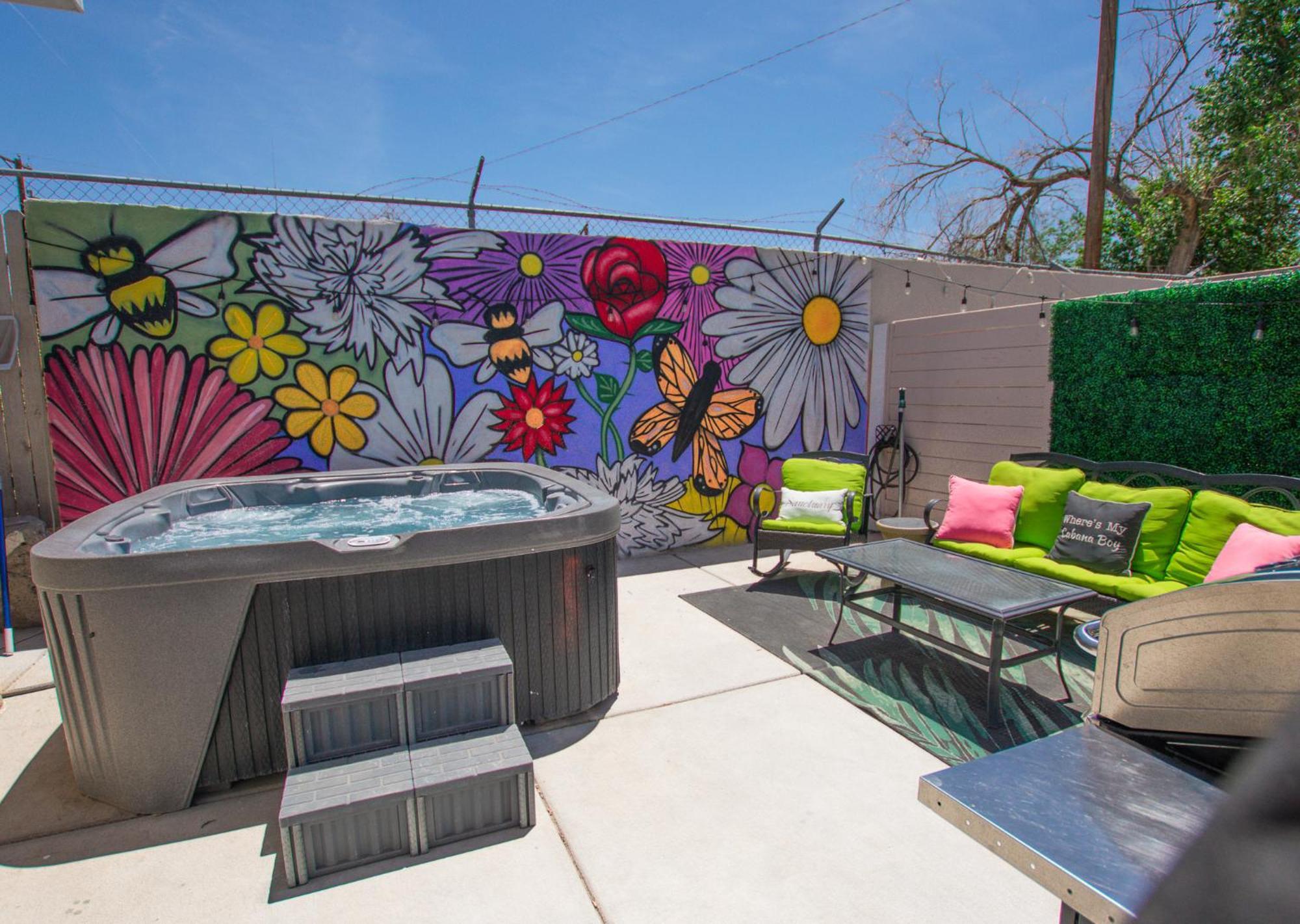 Bohemian Chic An Eclectic Escape-Hot Tub-Pet Friendly-No Pet Fees! Villa Albuquerque Eksteriør bilde