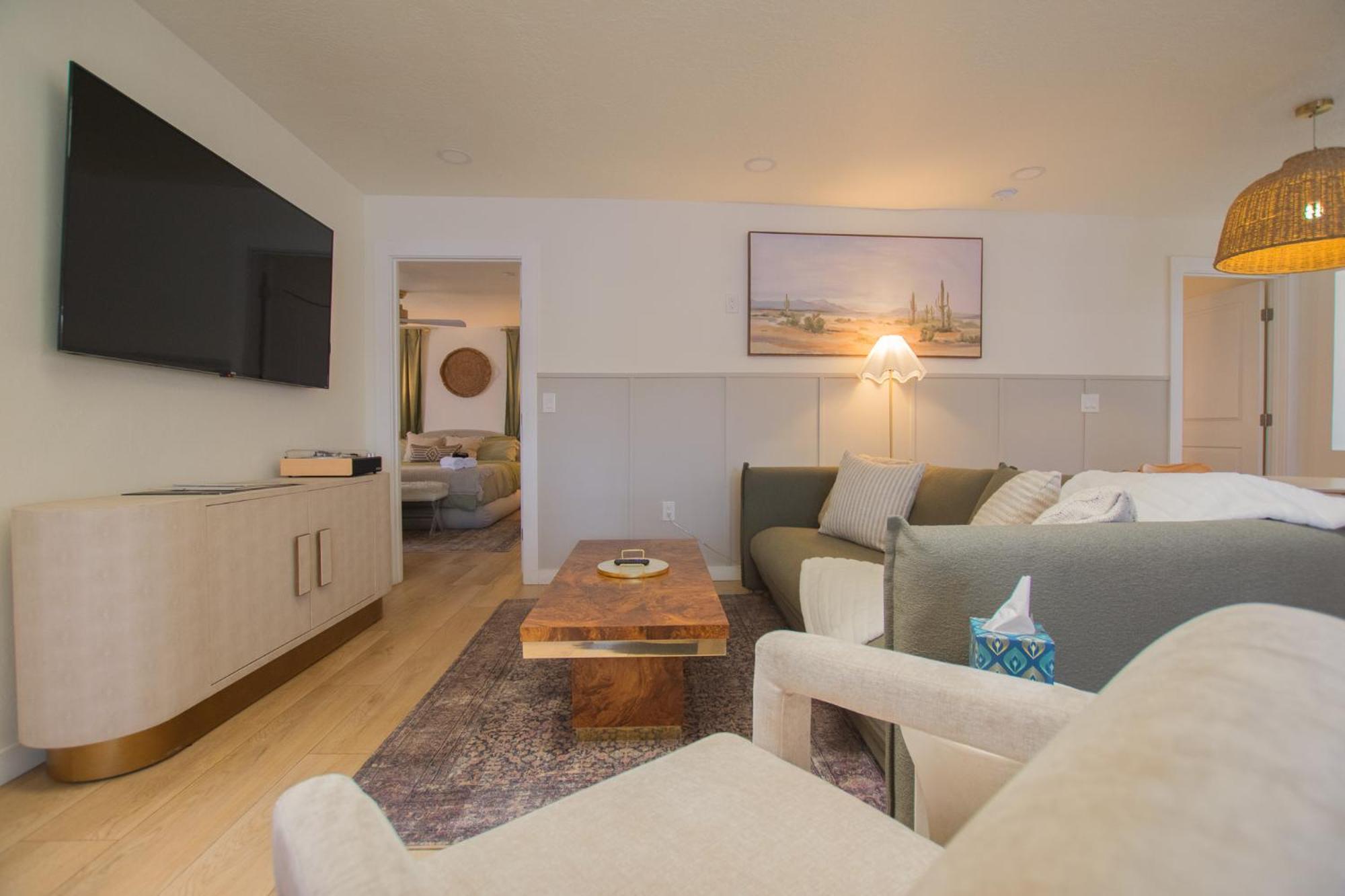 Bohemian Chic An Eclectic Escape-Hot Tub-Pet Friendly-No Pet Fees! Villa Albuquerque Eksteriør bilde